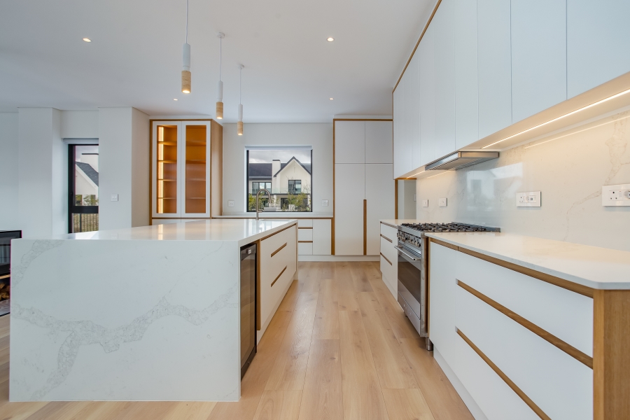 To Let 4 Bedroom Property for Rent in Val De Vie Estate Western Cape